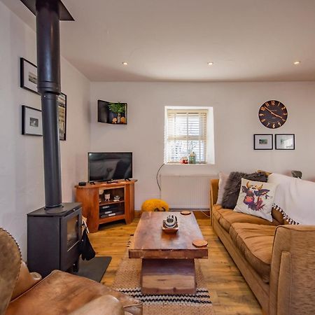 Cosy Farm Conversion In The Heart Of Pembrokeshire Maenclochog Екстер'єр фото